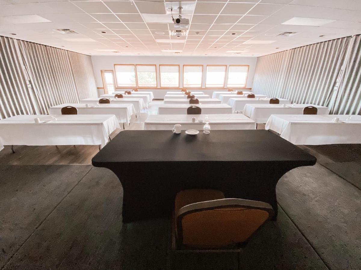 La Place Rendez-Vous Hotel Fort Frances Luaran gambar